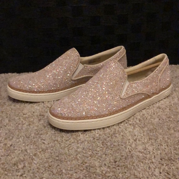 UGG Shoes - Size 7 Ugg “Adley” with glitter